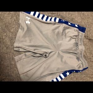 🦊under Armor shorts